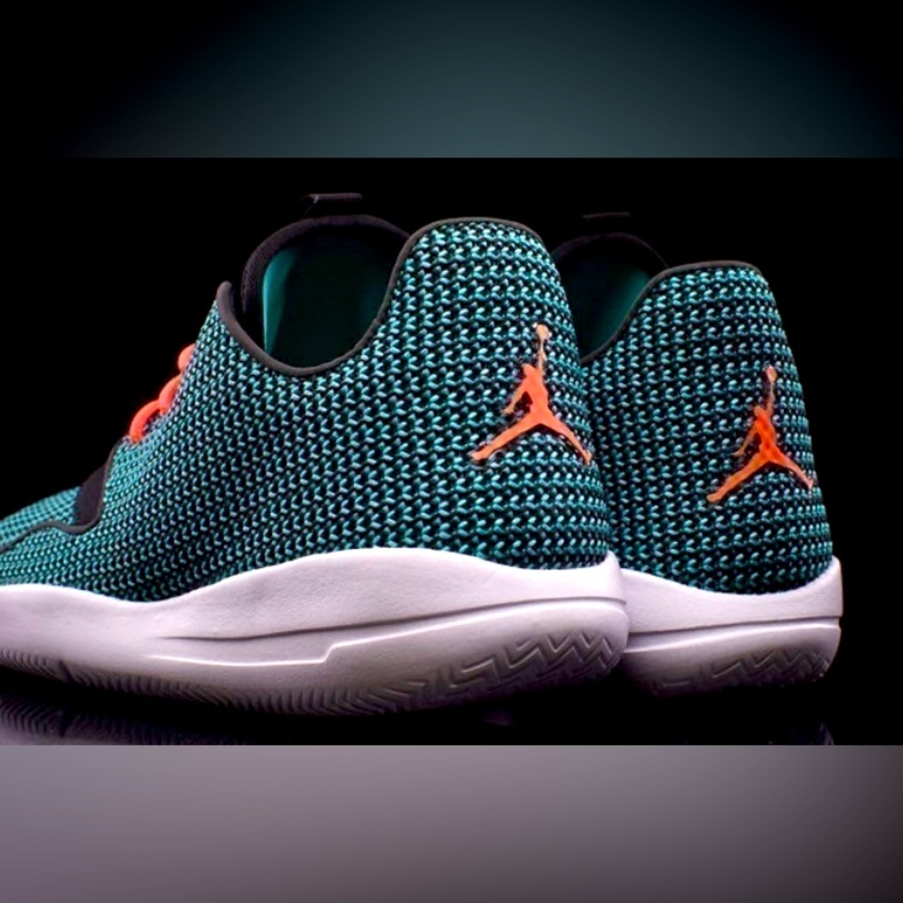 Nike Jordan Eclipse Basketball Shoes 8Y (9.5 women’s)